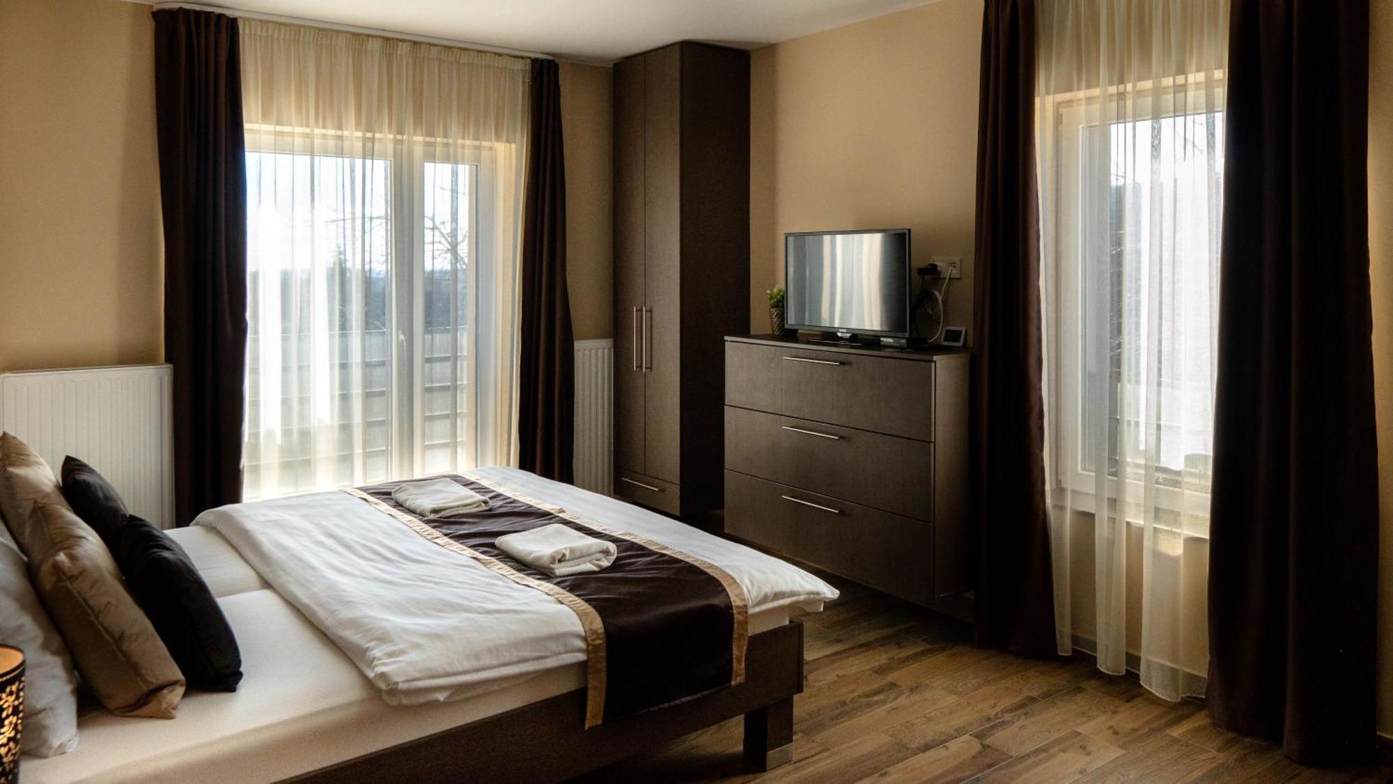 Family Apartman Елпені Екстер'єр фото