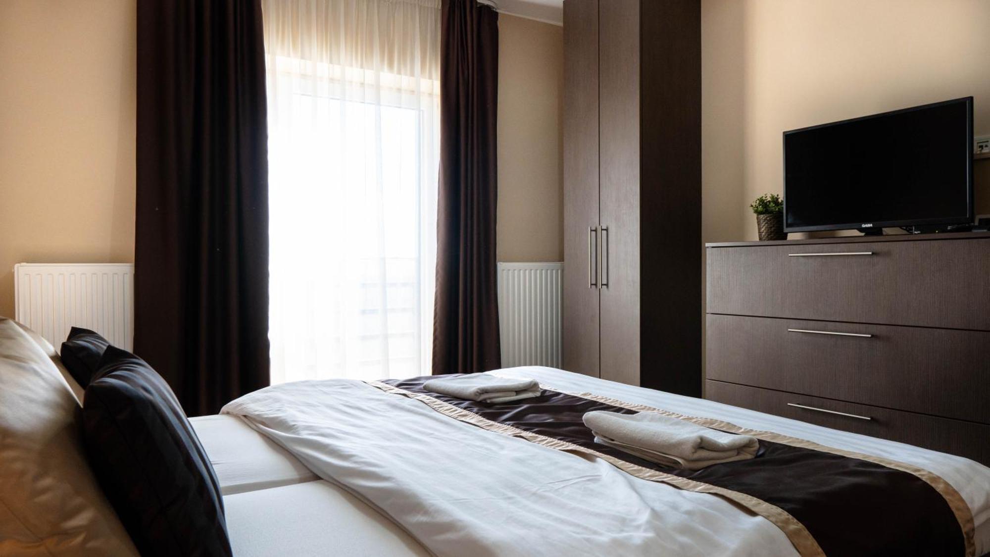 Family Apartman Елпені Екстер'єр фото
