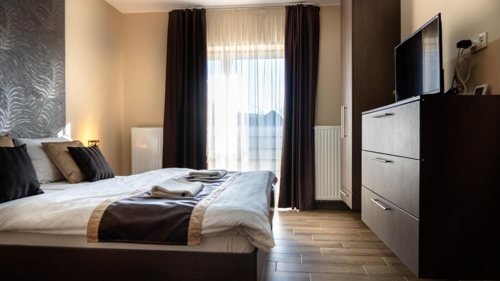 Family Apartman Елпені Екстер'єр фото