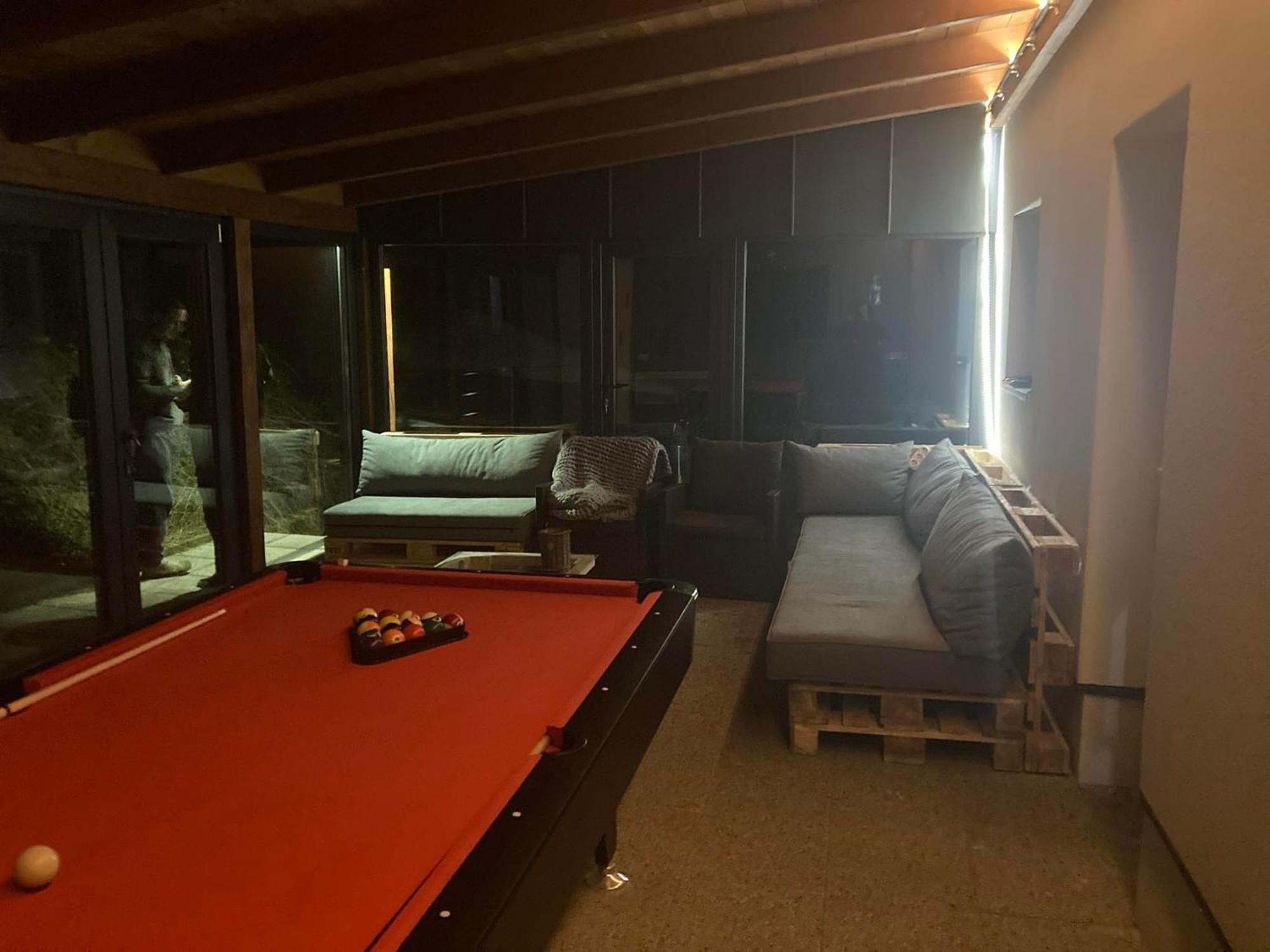 Family Apartman Елпені Екстер'єр фото